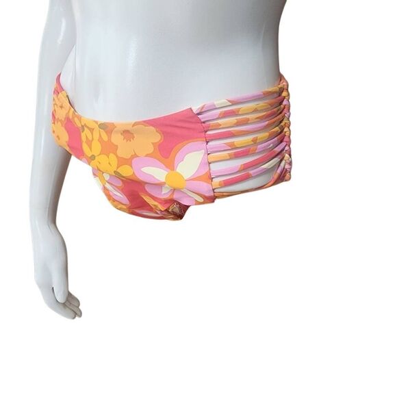 NWT Stone Fox Swim Lei Lei Simone Bottoms (XS) - Picture 5 of 8
